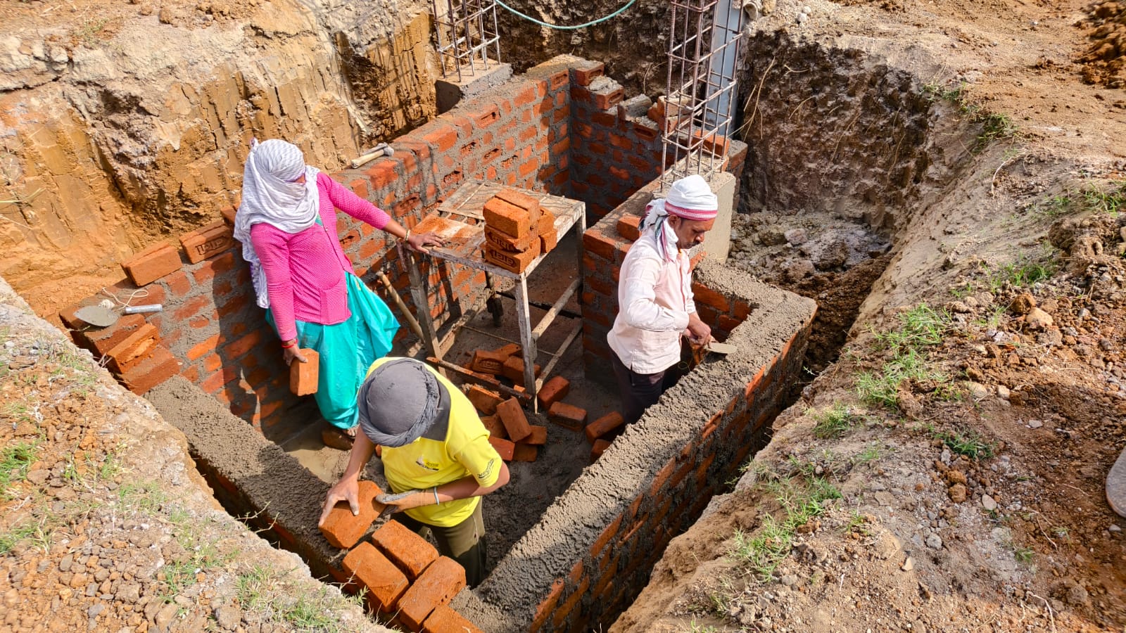 Right Construction Techniques logo